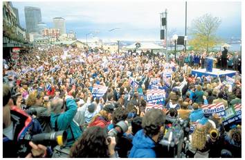 Estatu Batuetako alderdi demokrataren lehendakaritzarako kanpainako mitina.<br><br>